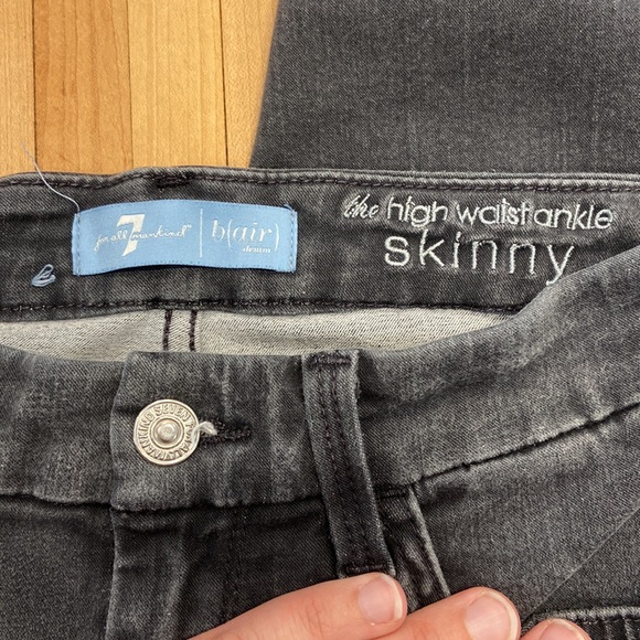 7 for all Mankind Skinny - Picture 5 of 6